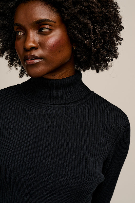 Eva - Knitted Roll Neck Long Sleeve Top in Black